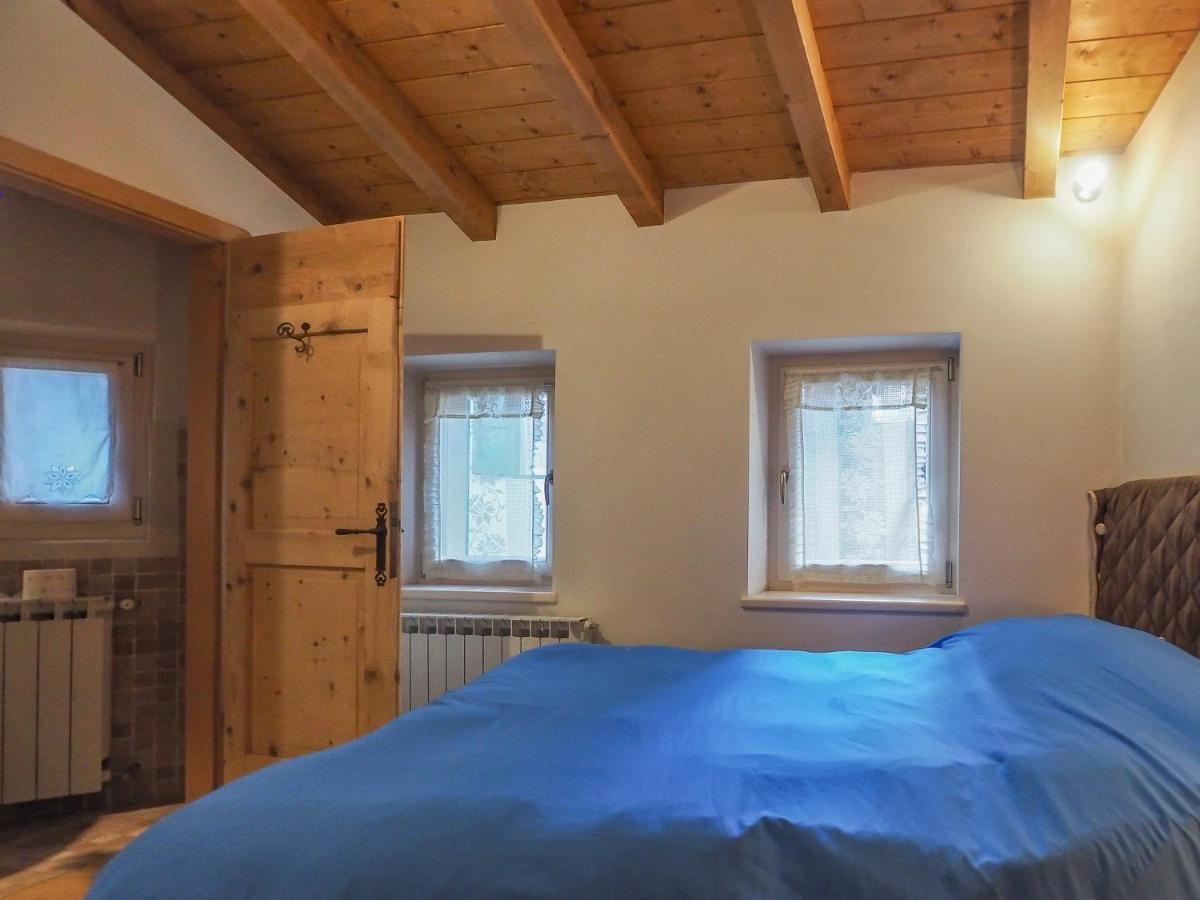 Casa Cristina Apartment Campitello di Fassa Luaran gambar